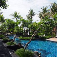 プールもとっても空いています