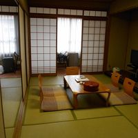 和室です。十分広いです。