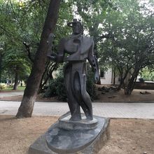 公園内のオブジェ