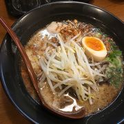 駅の中のラーメン店