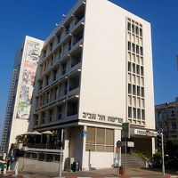 外観は古い感じがするが，改装したのか内部はまずまずだった．