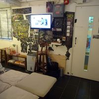 ロビーが狭い。受付？