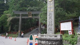 日光二荒山神社　男体山がご神体