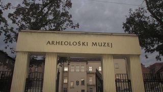 クロアチアの古代から中世までの土器や貨幣などが展示されていました