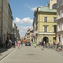 お店が並んでいます。