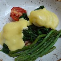 エッグベネディクト