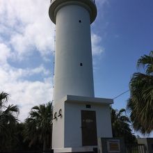 鳩間中森内、鳩間島灯台。