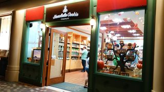 お土産の定番です