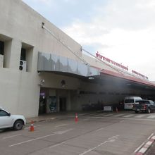 オーソドックスな空港の造り