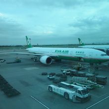 ＴＰＥ/ＳＧＮもＢ７７７－３００ＥＲ型機