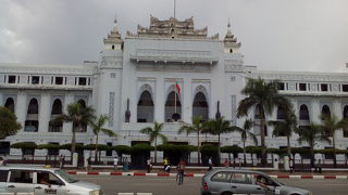 周辺には見所がたくさんあります