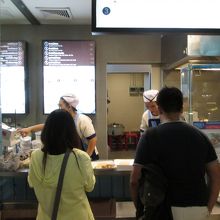 フードコート (ターミナル21)