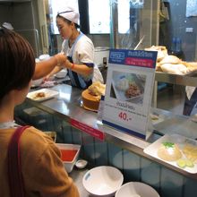 フードコート (ターミナル21)