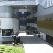 セントラル エンバシー