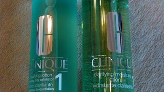 化粧品をまとめ買いしています