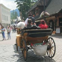 木造の建物です。