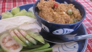 ローカル食を試してみるのに向いてます