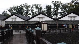 雰囲気ある倉庫群