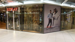 イタリアを代表するデニムブランドの一つ。