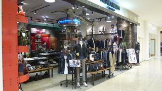 メンズカジュアルブランドのお店