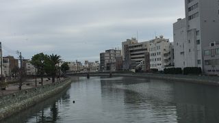 徳島市中心部の川