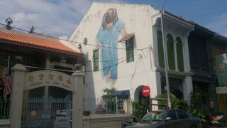 街中がキャンパス、ウォールアートを楽しむ