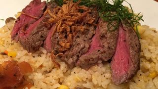 ガーリックピラフ ステーキプレートを頂きました。