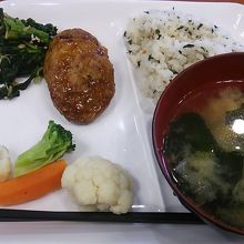 朝食