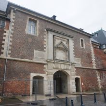 クラッフ門・外側