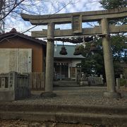 眉山山頂の神社