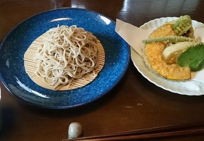 石那田にあるお蕎麦屋さん