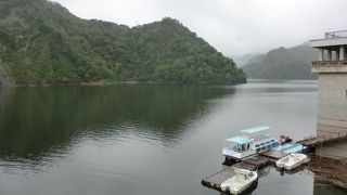 紅葉の季節が良いと思います。