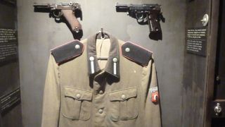 大国に挟まれた悲劇とワルシャワ市民の誇りを伝える博物館。