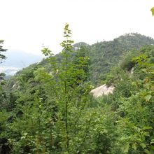 御山神社