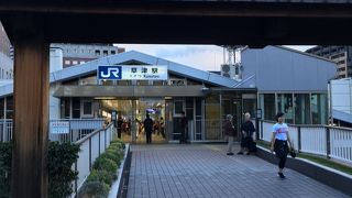 滋賀県の主要駅のひとつのはずですが・・・。