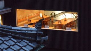 道後温泉本館の目の前