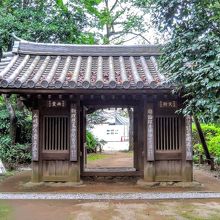 妖怪門とも呼ばれる哲理門