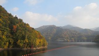 10月中旬の紅葉時には絶好のツーリングルート！