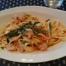 小エビと釜揚げしらすのトマトソース