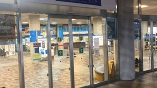 竹芝桟橋のターミナル