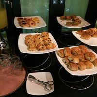朝食バイキングは種類が多く味も美味しいです。