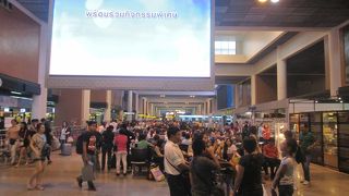 座るところがなかった