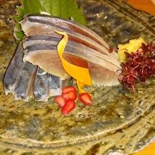 鯖も生臭くなく美味しい