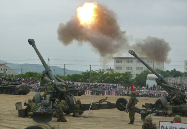 公開日に、模擬演習行われる