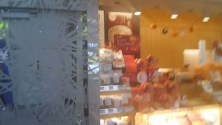 JR大宮駅北側の通路中央にあります