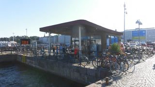 マーケット広場の隣り