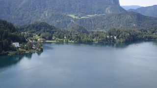 神秘的な湖です