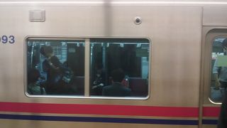 地上部分はなかなかのローカル線です