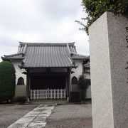 夏目坂の日蓮宗のお寺