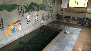屋久島の共同浴場、ほのかな硫黄の香りの尾之間温泉